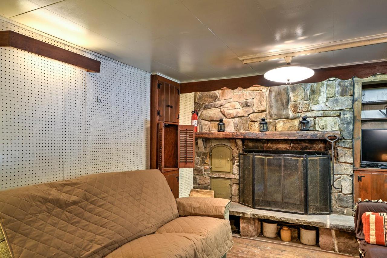 Rustic Bedford Cabin Near Hunting And Fishing Villa Exterior photo