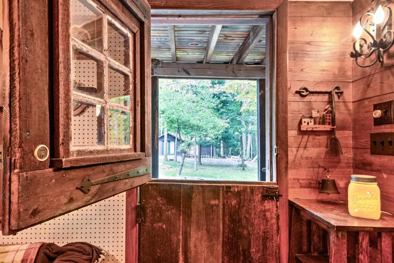 Rustic Bedford Cabin Near Hunting And Fishing Villa Exterior photo